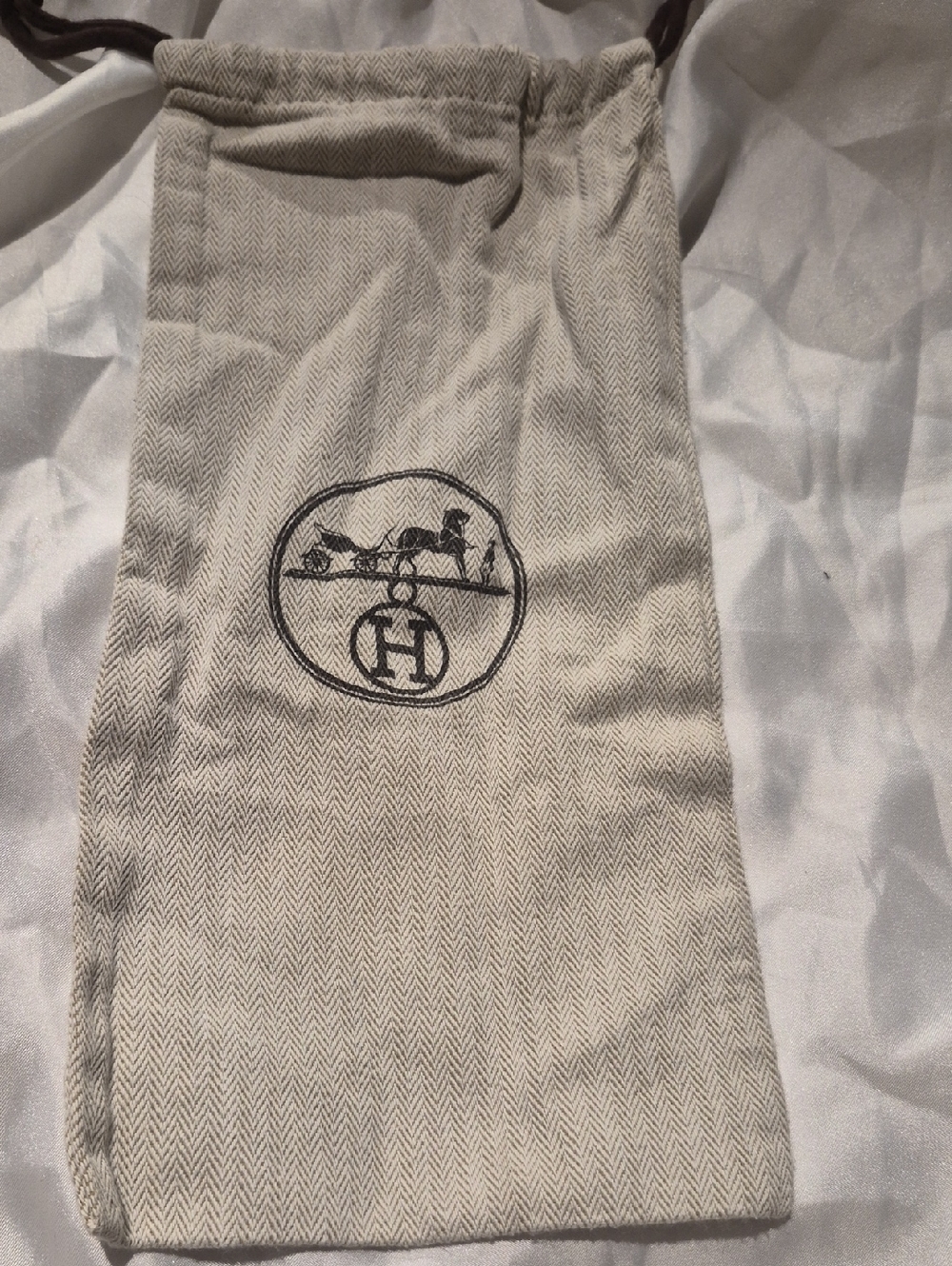 Hermès Drawstring Dust Bag - Cream with Brown Logo